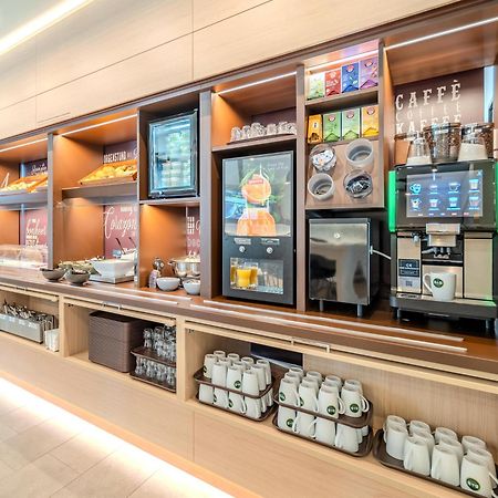 B&B Hotel Offenburg-Hbf エクステリア 写真