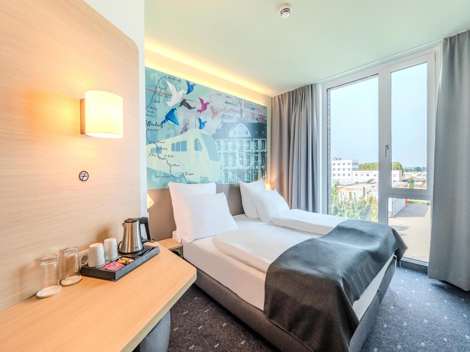 B&B Hotel Offenburg-Hbf エクステリア 写真