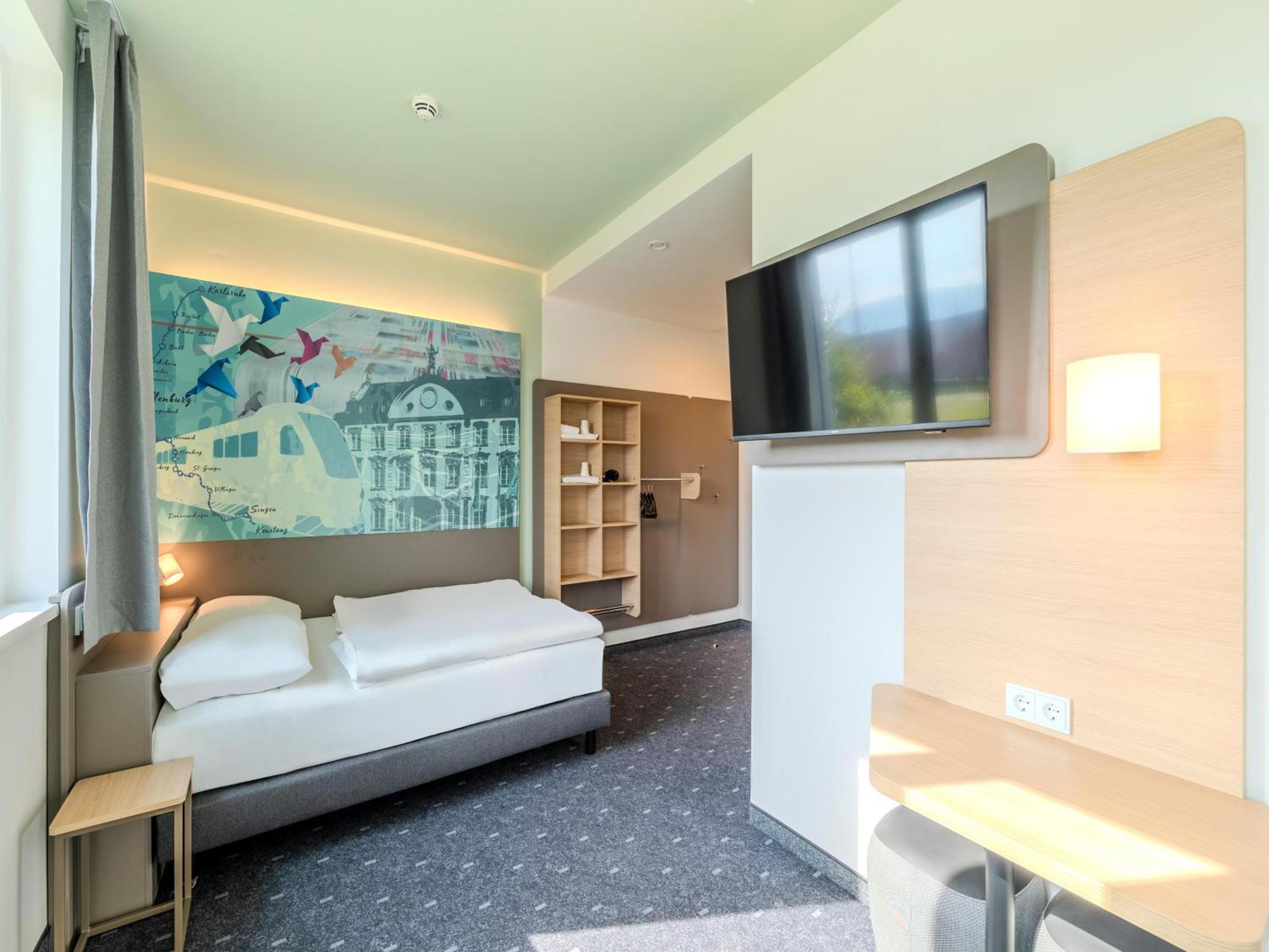B&B Hotel Offenburg-Hbf エクステリア 写真