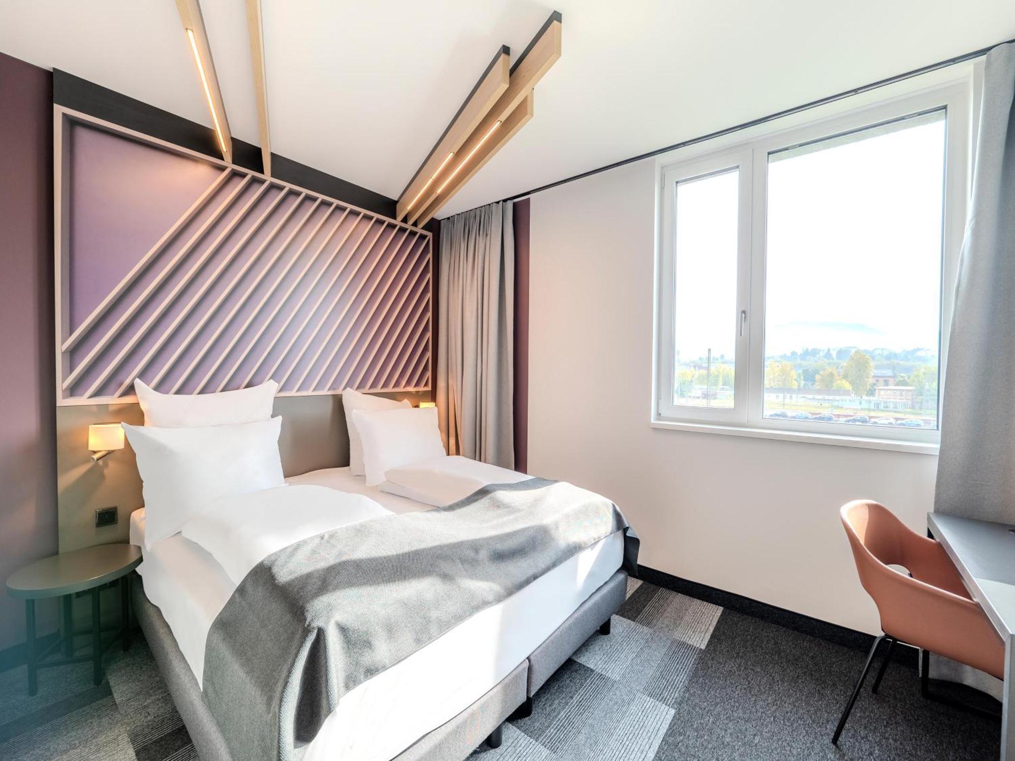 B&B Hotel Offenburg-Hbf エクステリア 写真