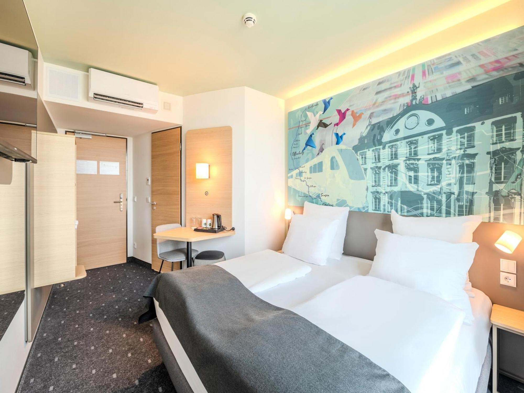 B&B Hotel Offenburg-Hbf エクステリア 写真